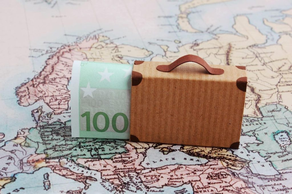 Voyager avec un budget : Des astuces pour explorer le monde sans vous ruiner